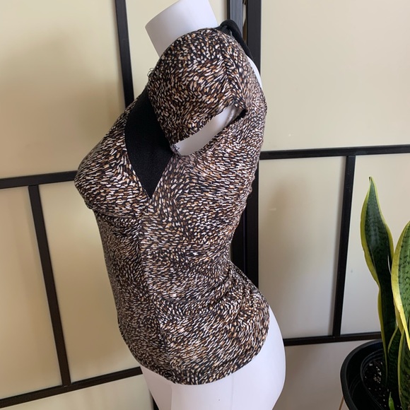 Women’s top - Picture 4 of 5